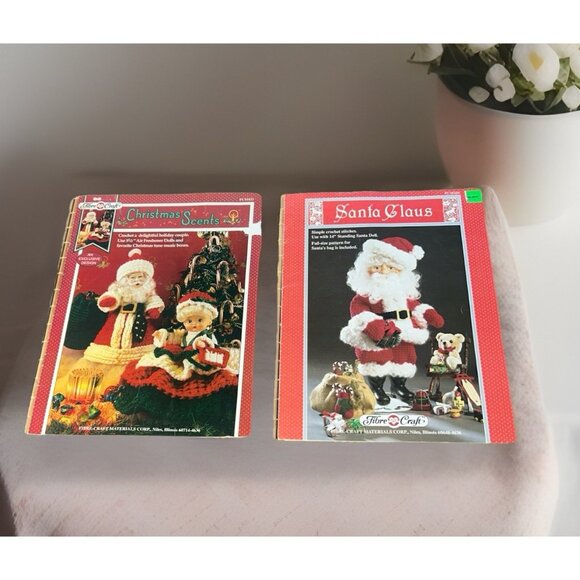 Fibre Crafts Christmas Scents Crochet Patterns Booklets Santa & Mrs Claus Dolls - Picture 1 of 5